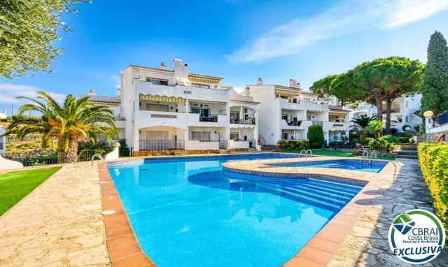 Apartamento con terraza, piscina, parking y licencia turística en Puig Rom – Roses — 5