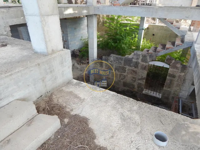 CHALET EN CONSTRUCCIÓN. ALBAIDA. — 26