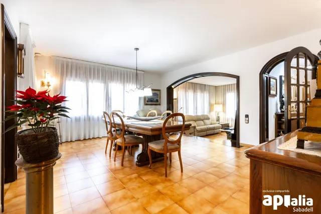 ESPECTACULAR CASA A 4 VENTS A CASTELLAR DEL VALLÈS. - foto 4