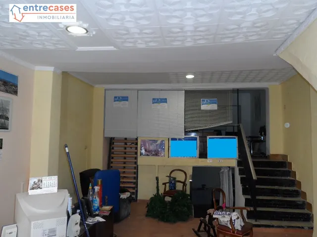 LOCAL COMERCIAL ZONA PLAYA DE PUERTO DE SAGUNTO PARA ACTUALIZAR — 2
