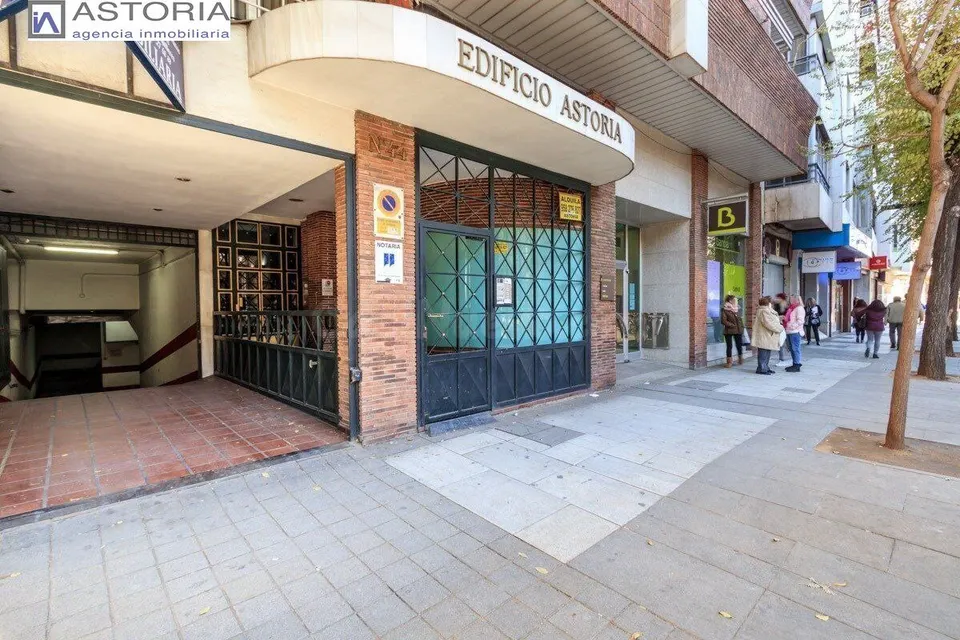 Plaza de garaje en Avda. Constitución