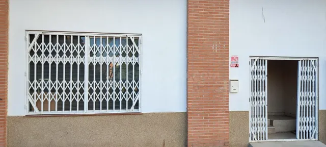 Local comercial de 64m2 en El Palmar.