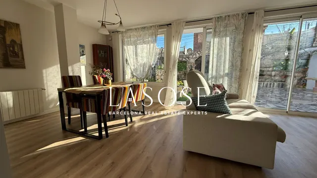 Espectacular piso amueblado con terraza privada en alquiler vacacional en La Collada — 8