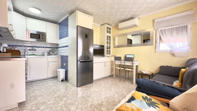 BUNGALOW ALTO DE 2 DORMITORIOS, 1 BAÑO, CON TERRAZA EN PLANT - foto 4