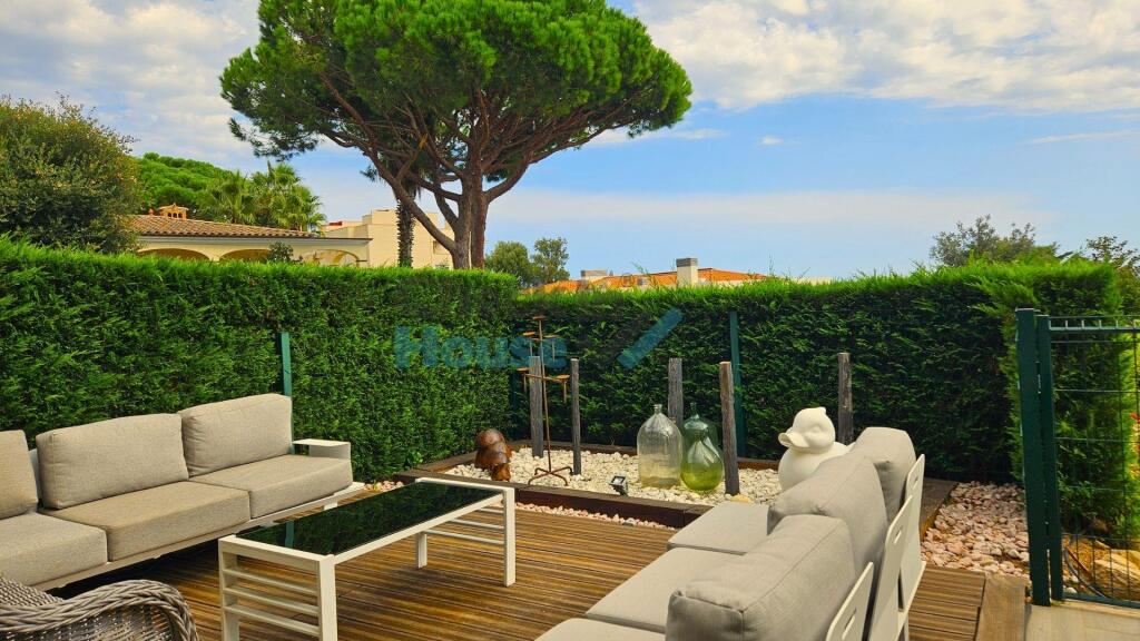 Adosada en Venta en Sant Feliu De Guixols Girona - foto 5