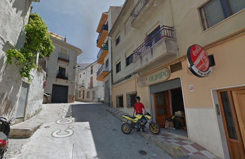 Local comercial en Venta en Castillo De Locubin Jaén - foto 2