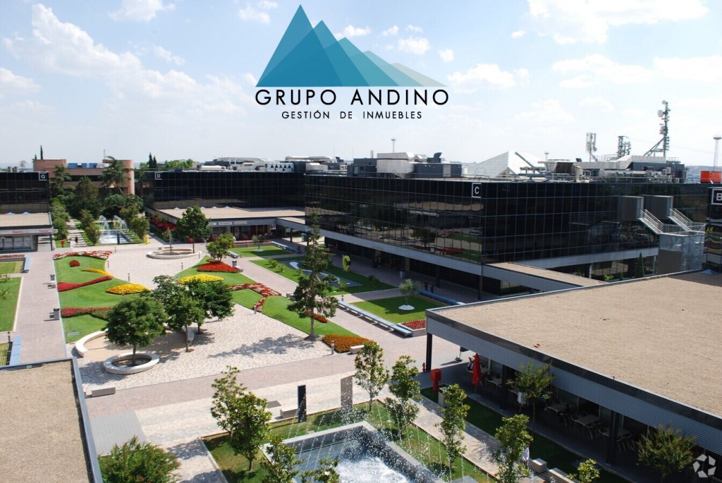 Local comercial en Traspaso en Parque Empresarial San Fernan - foto 2