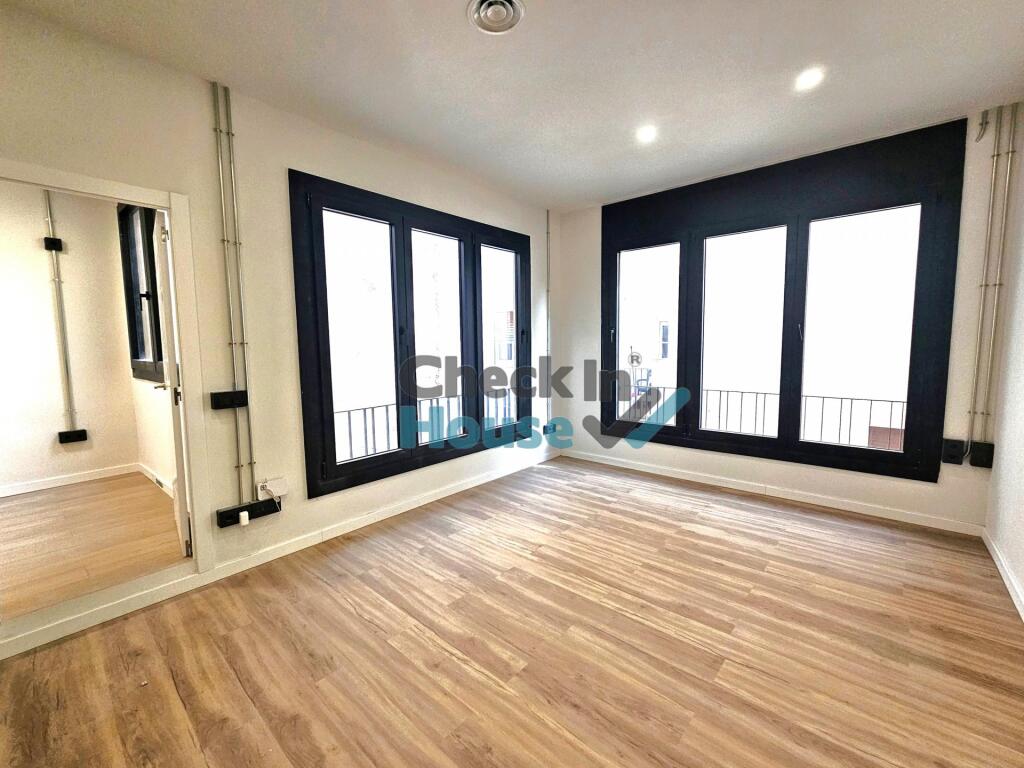 Piso en Venta en Sant Feliu De Guixols Girona - foto 3