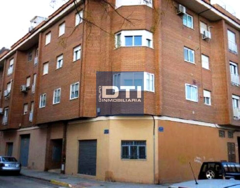 RFA-3084 Garaje en venta en c. miguel angel asturias, 21, Almansa, Albacete