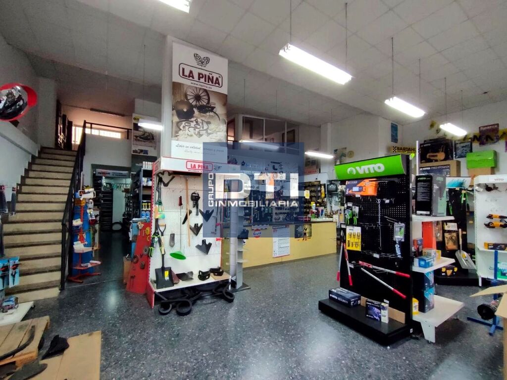 Venta de Local cerca del centro, con Potencial Total Fachada
