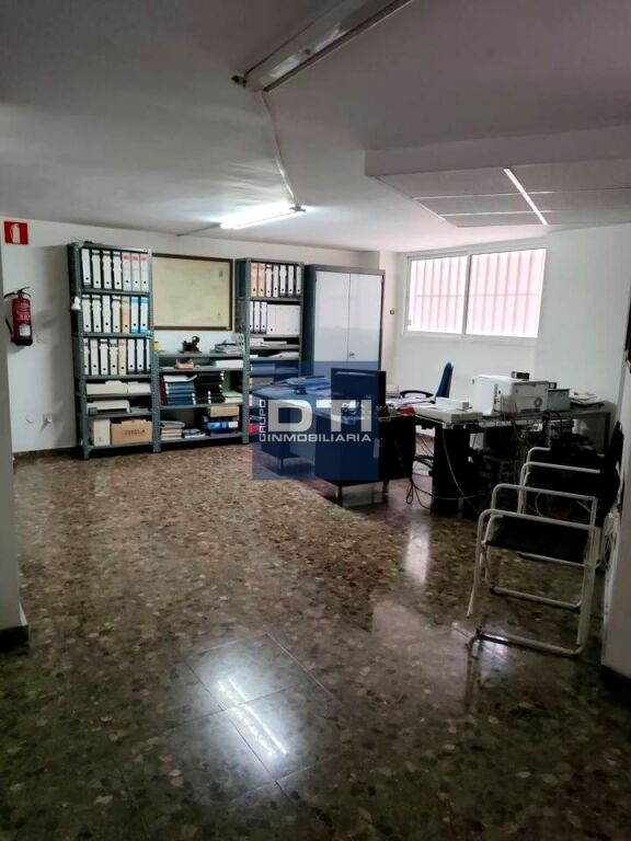 Venta de Local cerca del centro, con Potencial Total Fachada - foto 8
