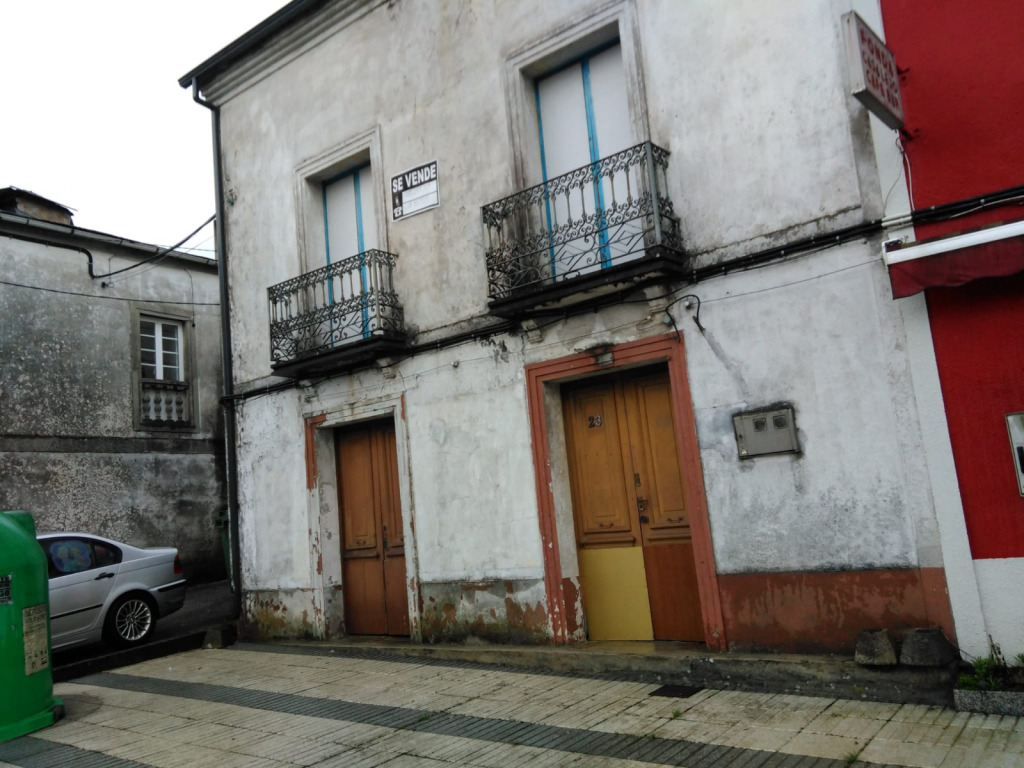 Casa-Chalet en Venta en Baralla (Casco Urbano) Lugo