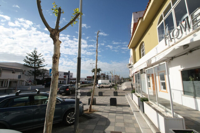 Local comercial en Venta en Torreguadiaro Cádiz - foto 7
