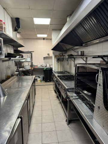 Local comercial en Venta en Sotogrande Cádiz - foto 2