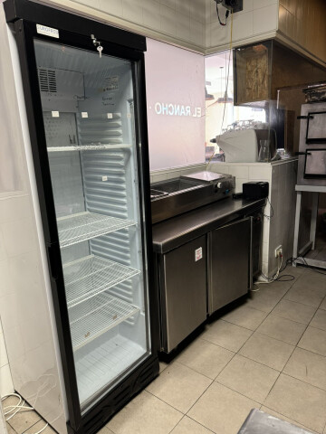 Local comercial en Venta en Sotogrande Cádiz - foto 4
