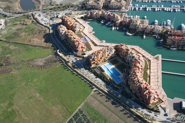 Local comercial en Venta en Sotogrande Cádiz - foto 14