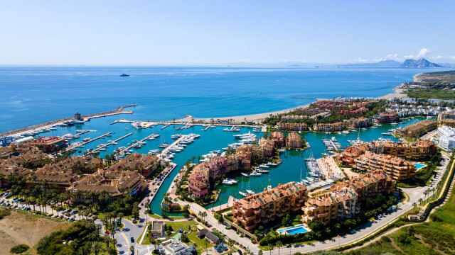 Local comercial en Venta en Sotogrande Cádiz - foto 4