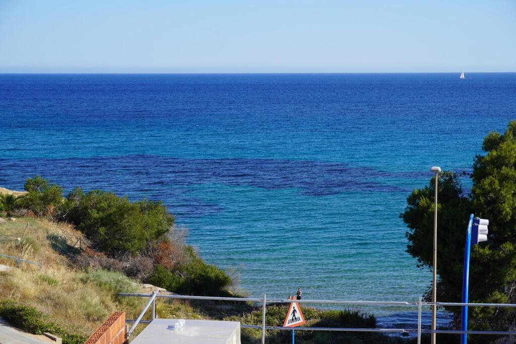 APARTAMENTOS EN PRIMERA LÍNEA DE PLAYA OBRA NUEVA ISLA PLANA - foto 30