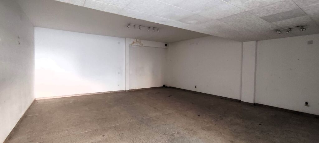 ATRACTIVO LOCAL COMERCIAL!!! - foto 3