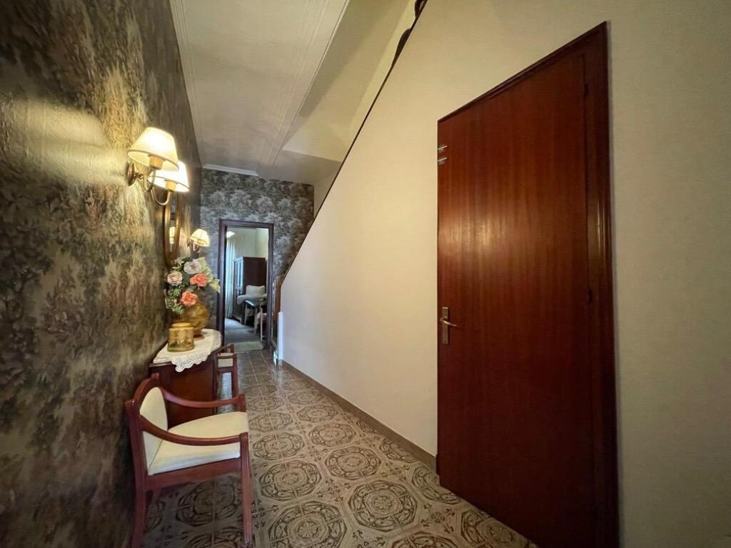 Encantadora Casa de Pueblo en Mahón: Espacios Amplios y Enca - foto 2