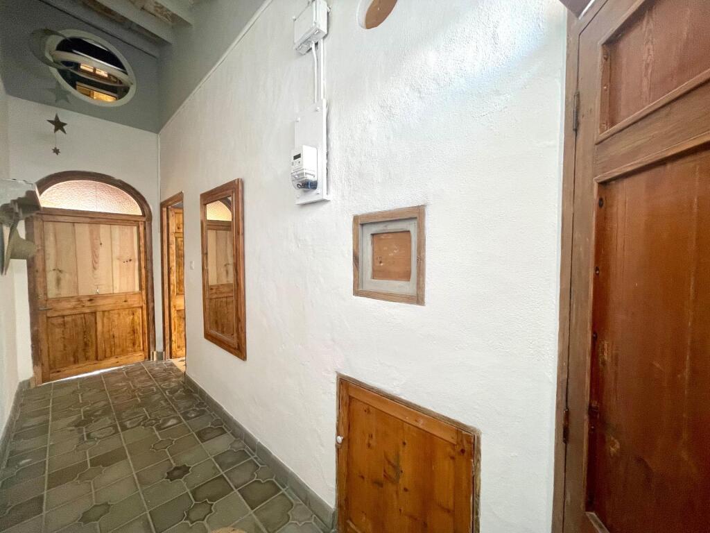 Casa de Pueblo con Encanto en el Centro, Reformada y con Gra - foto 2