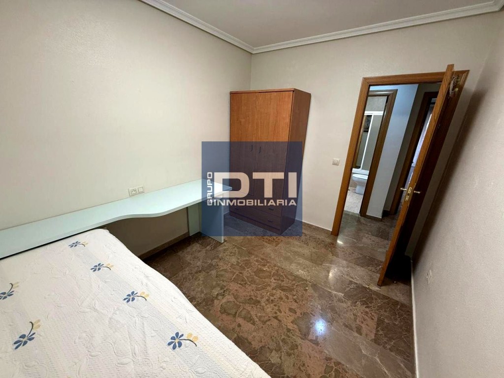 Vivienda de 2 habitaciones con garaje y trastero en el Barri - foto 14