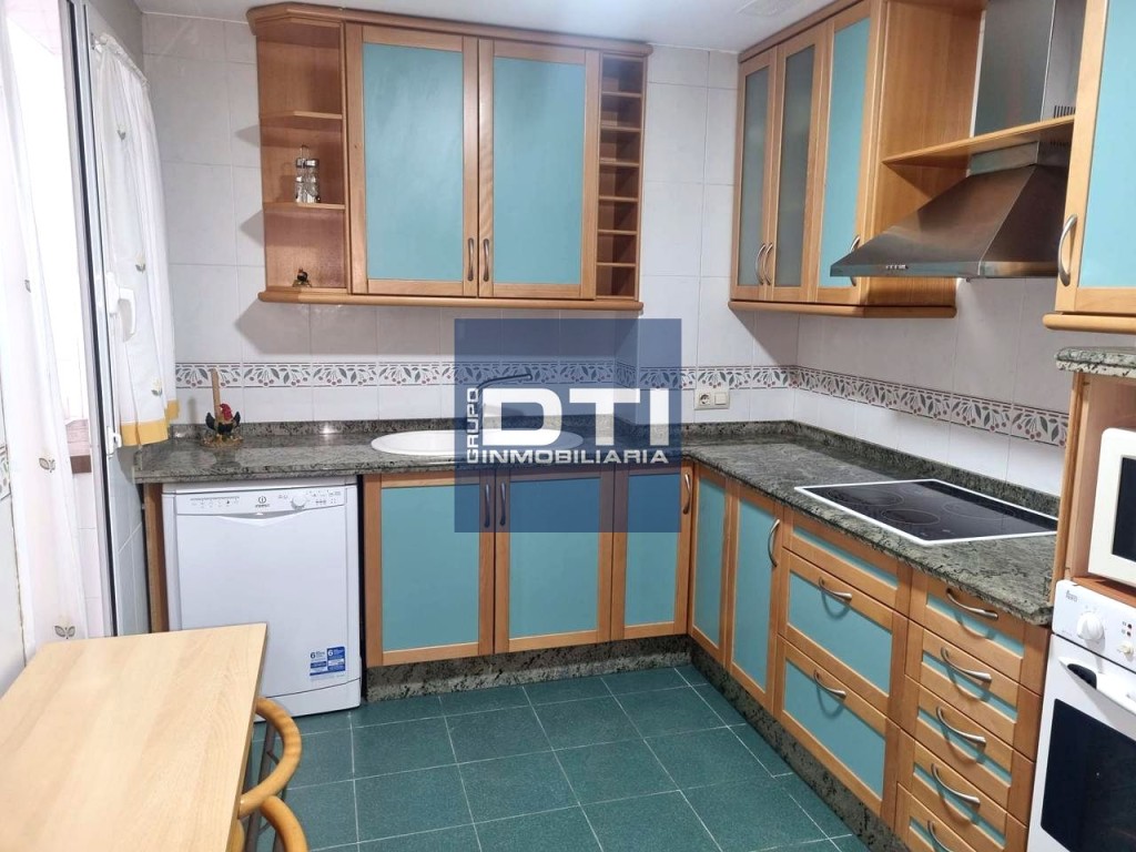 Vivienda de 2 habitaciones con garaje y trastero en el Barri - foto 18