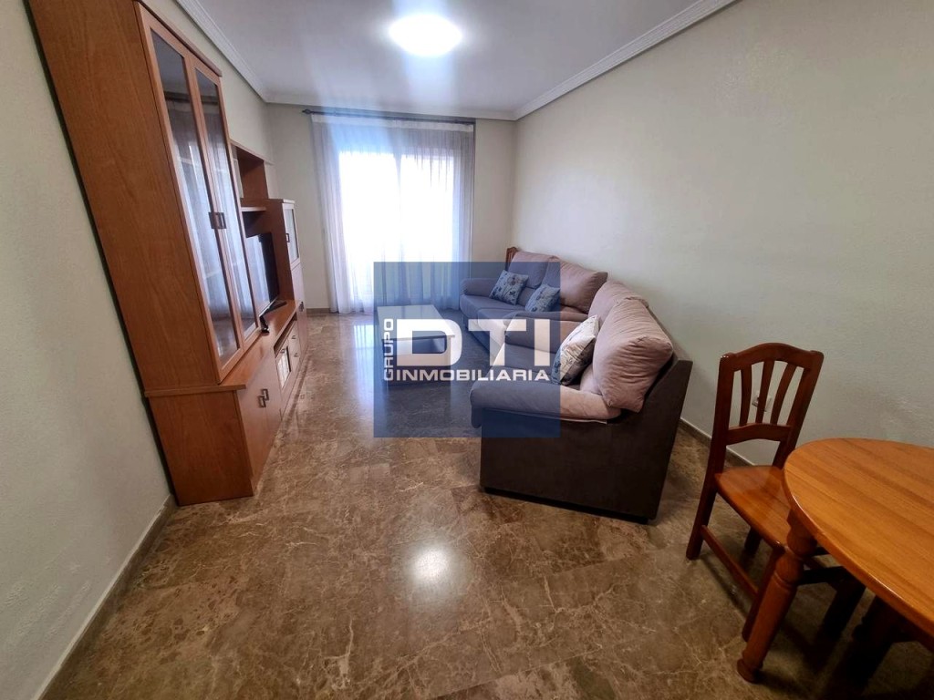 Vivienda de 2 habitaciones con garaje y trastero en el Barri - foto 3