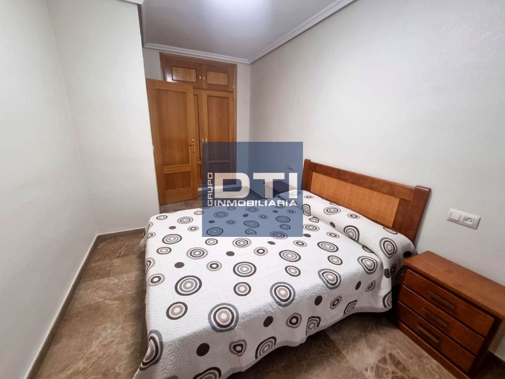 Vivienda de 2 habitaciones con garaje y trastero en el Barri - foto 9