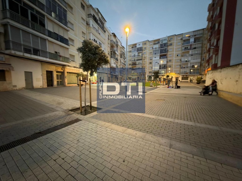 Piso exterior reformado con vistas a la Ría de Huelva y Punt - foto 16