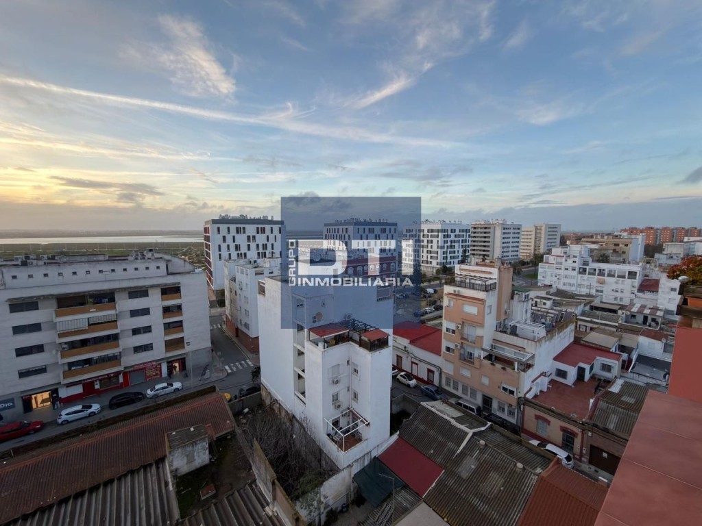 Piso exterior reformado con vistas a la Ría de Huelva y Punt - foto 8