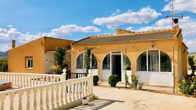 Casa-Chalet en Venta en Yecla Murcia