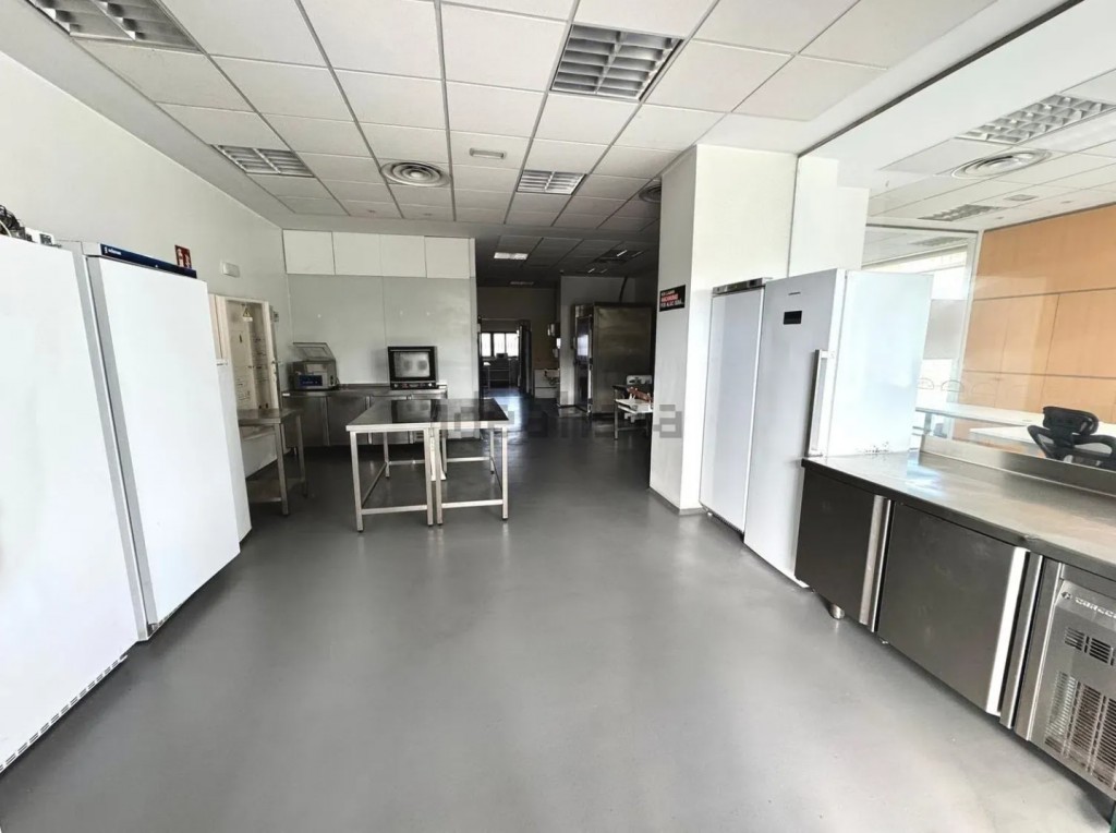 Local comercial en Traspaso en Alcobendas Y La Moraleja Madr - foto 2