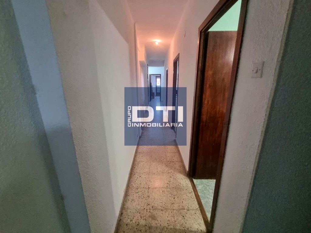 Amplio piso en Santa Teresa: 4 hab, 1 baño, balcón, y ascens - foto 14
