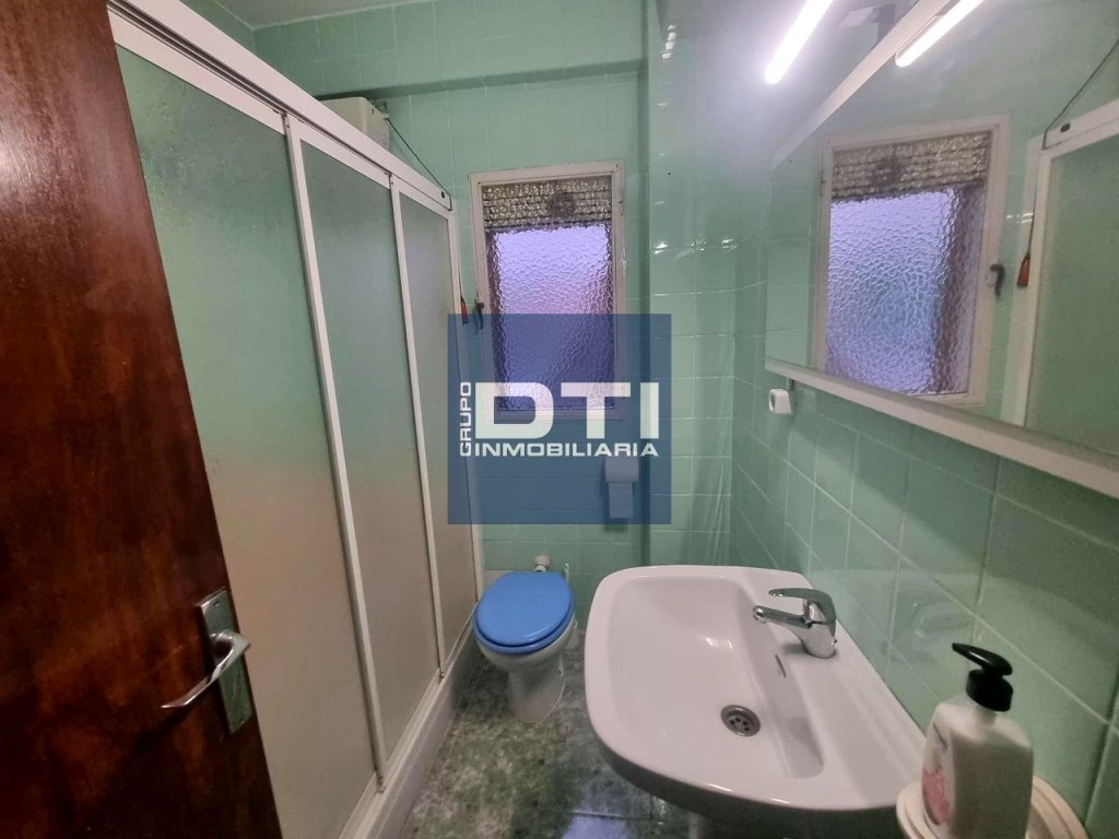 Amplio piso en Santa Teresa: 4 hab, 1 baño, balcón, y ascens - foto 15