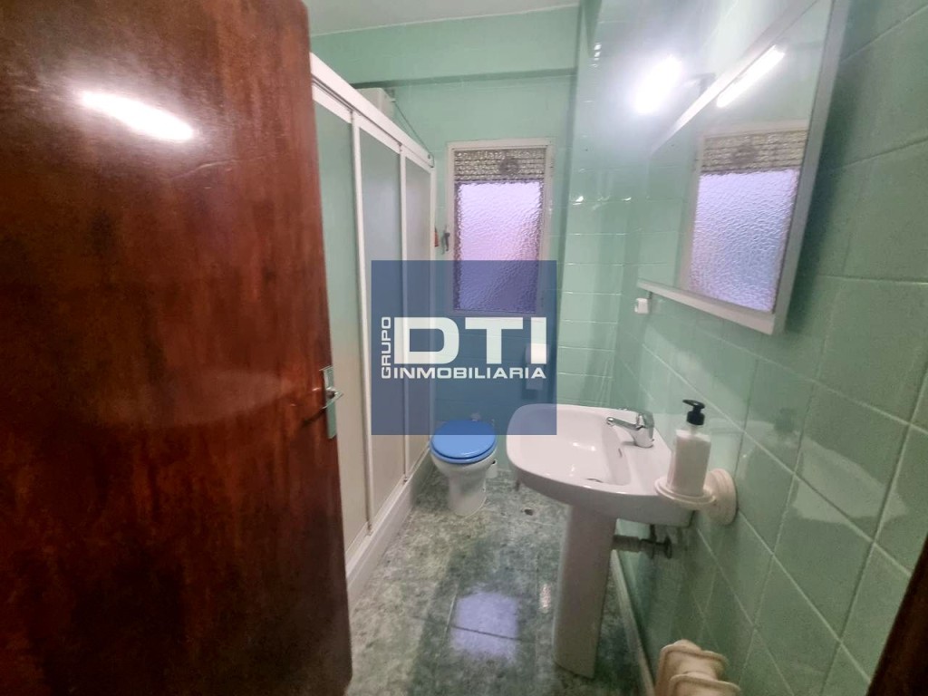 Amplio piso en Santa Teresa: 4 hab, 1 baño, balcón, y ascens - foto 16
