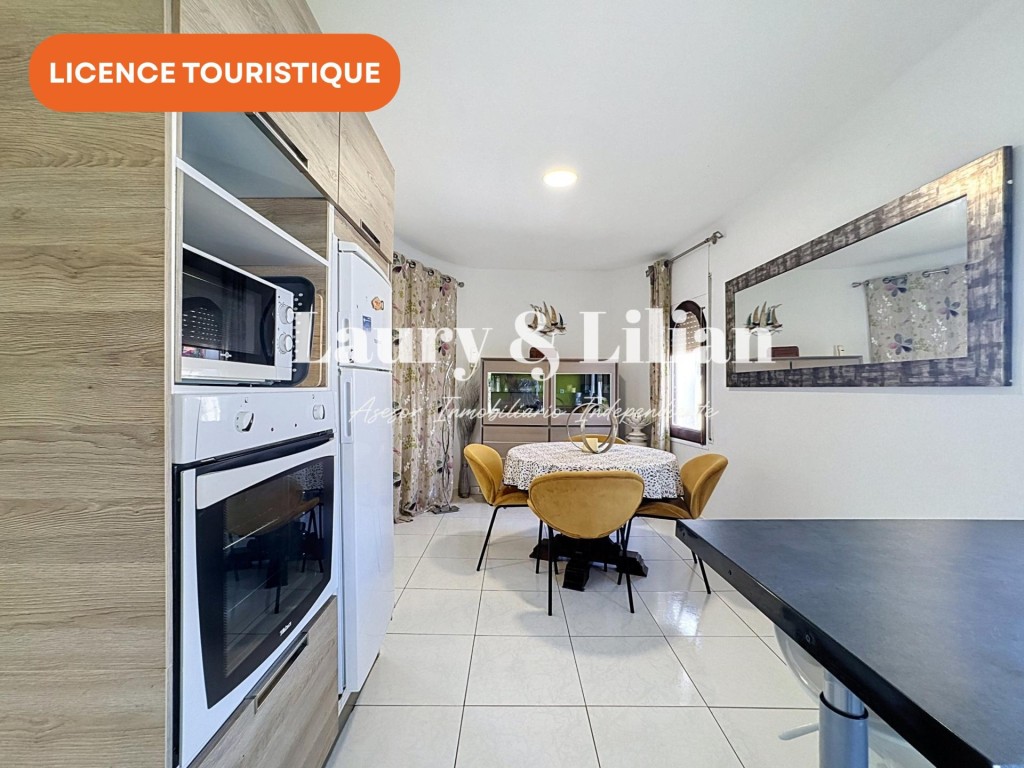 Casa con piscina, garaje y licencia turística - foto 11