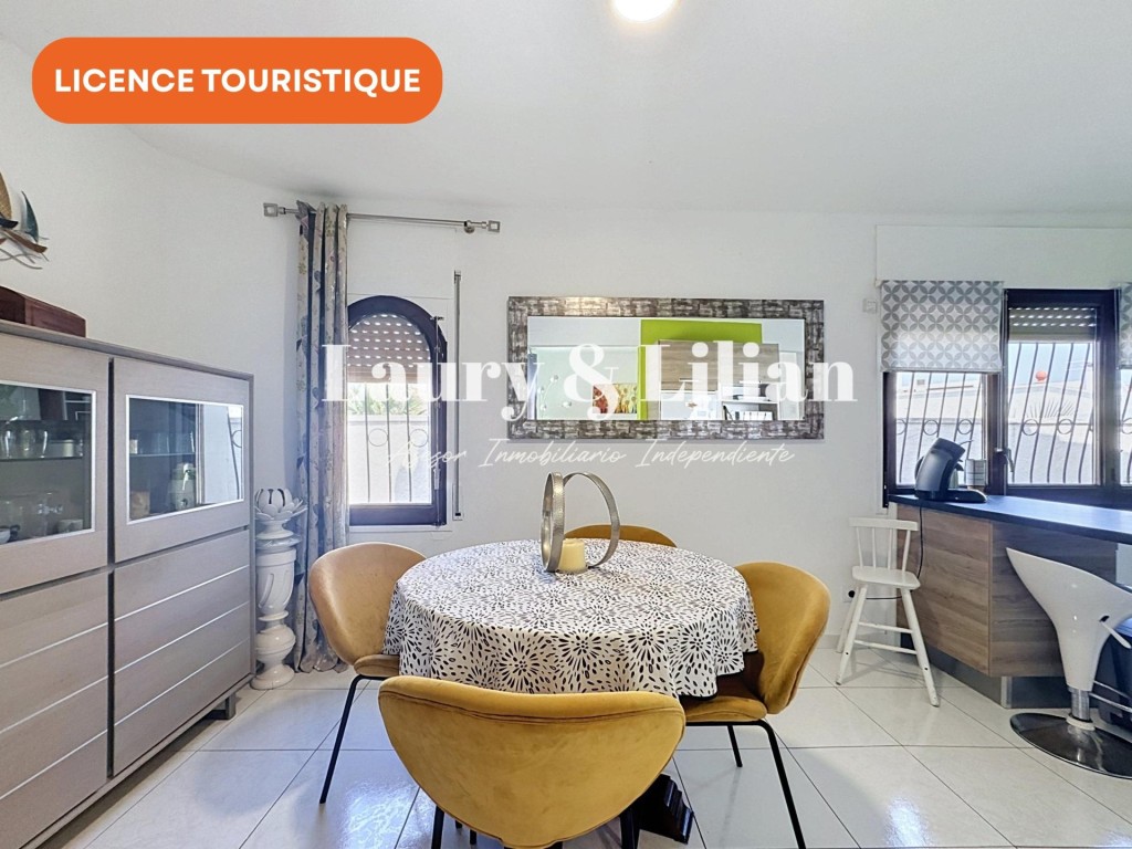 Casa con piscina, garaje y licencia turística - foto 12