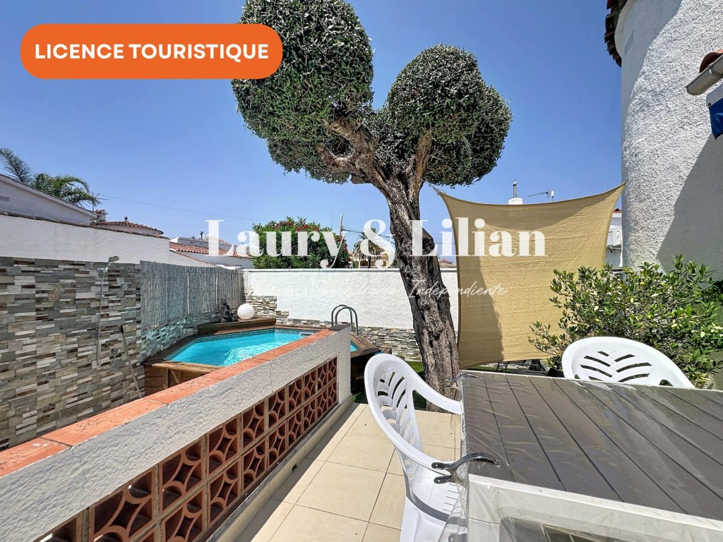 Casa con piscina, garaje y licencia turística - foto 29