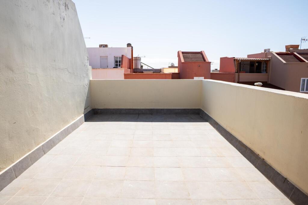 ADOSADO EN TRANQUILA URBANIZACIÓN EN INGENIO, ISLAS CANARIAS - foto 48