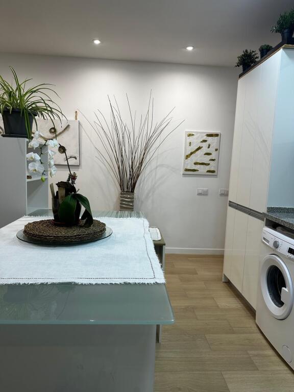 Alquiler de habitación en piso reformado de 89 m2 | 3 dormit - foto 14