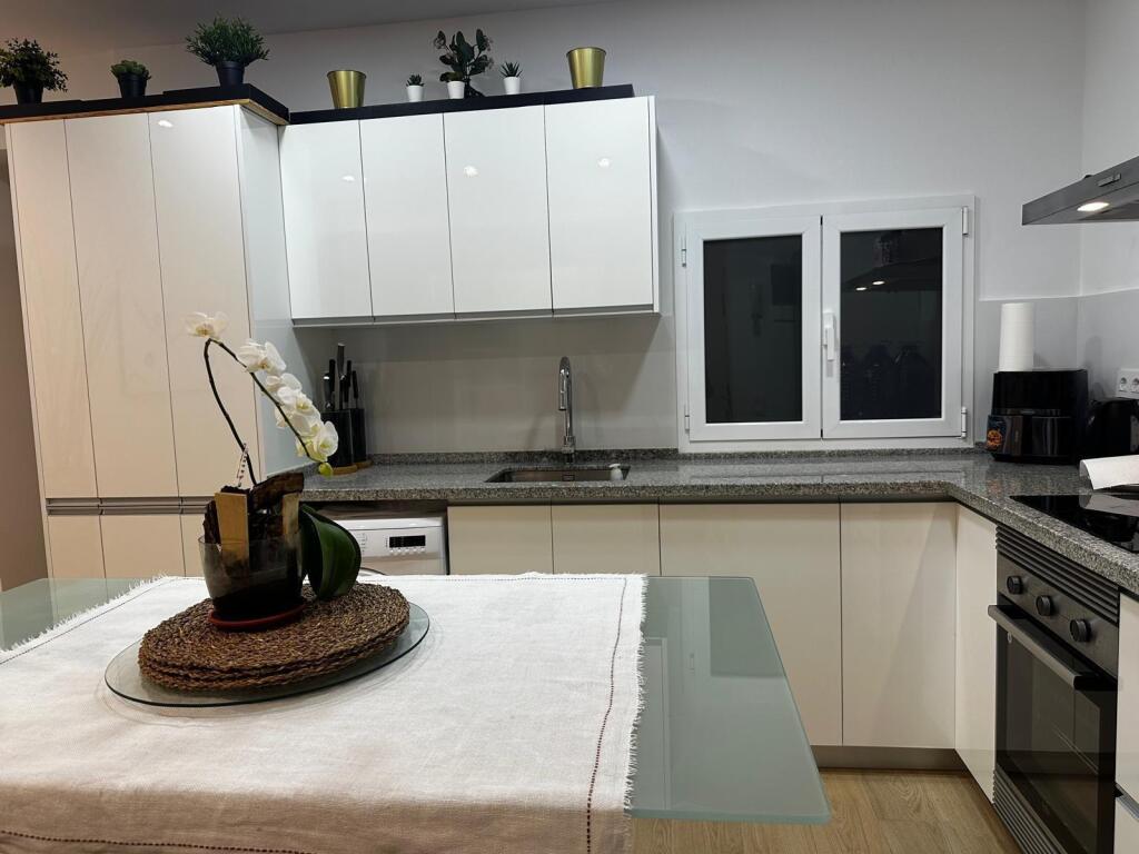 Alquiler de habitación en piso reformado de 89 m2 | 3 dormit - foto 15