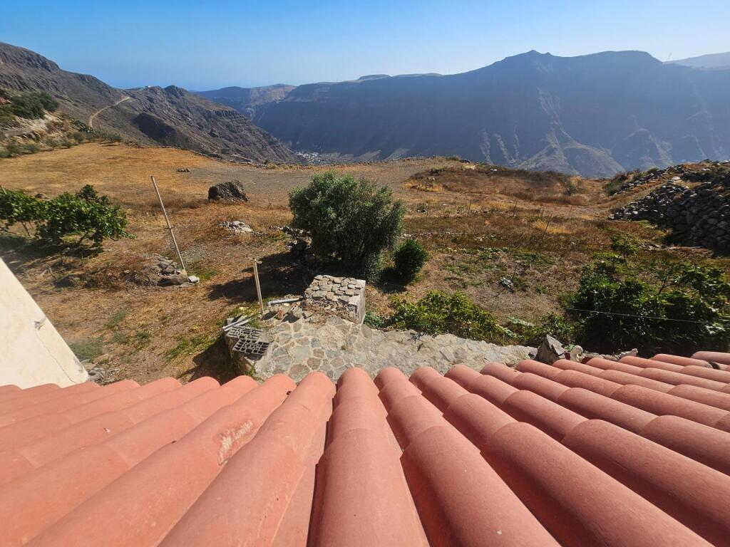 Finca rústica con vivienda, segunda edificación y 17.000 m2  - foto 22