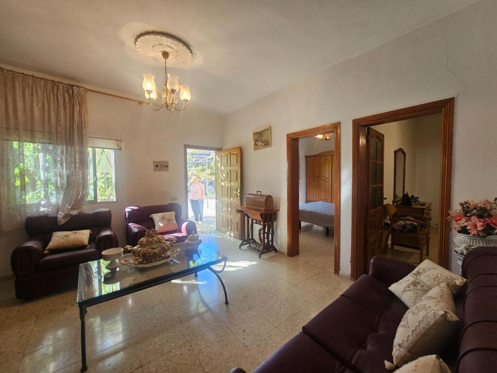 Finca rústica con vivienda, segunda edificación y 17.000 m2  - foto 33