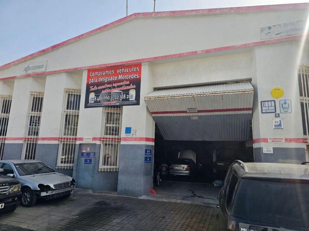 Nave industrial de 475 m2 en una excelente ubicación – Calle