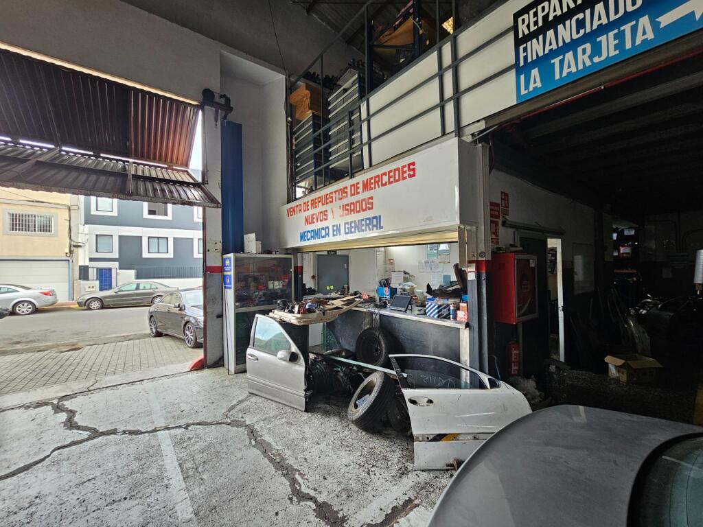 Nave industrial de 475 m2 en una excelente ubicación – Calle - foto 11