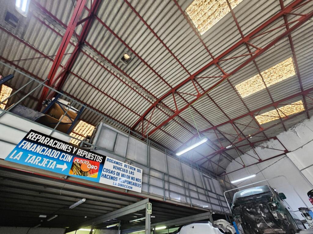 Nave industrial de 475 m2 en una excelente ubicación – Calle - foto 3