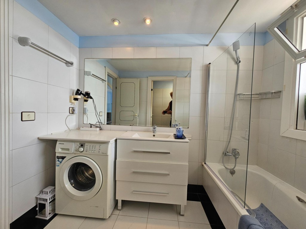 EXCLUSIVA VIVIENDA EN PRIMERA LÍNEA DE MAR EN LA COSTA DE TE - foto 25