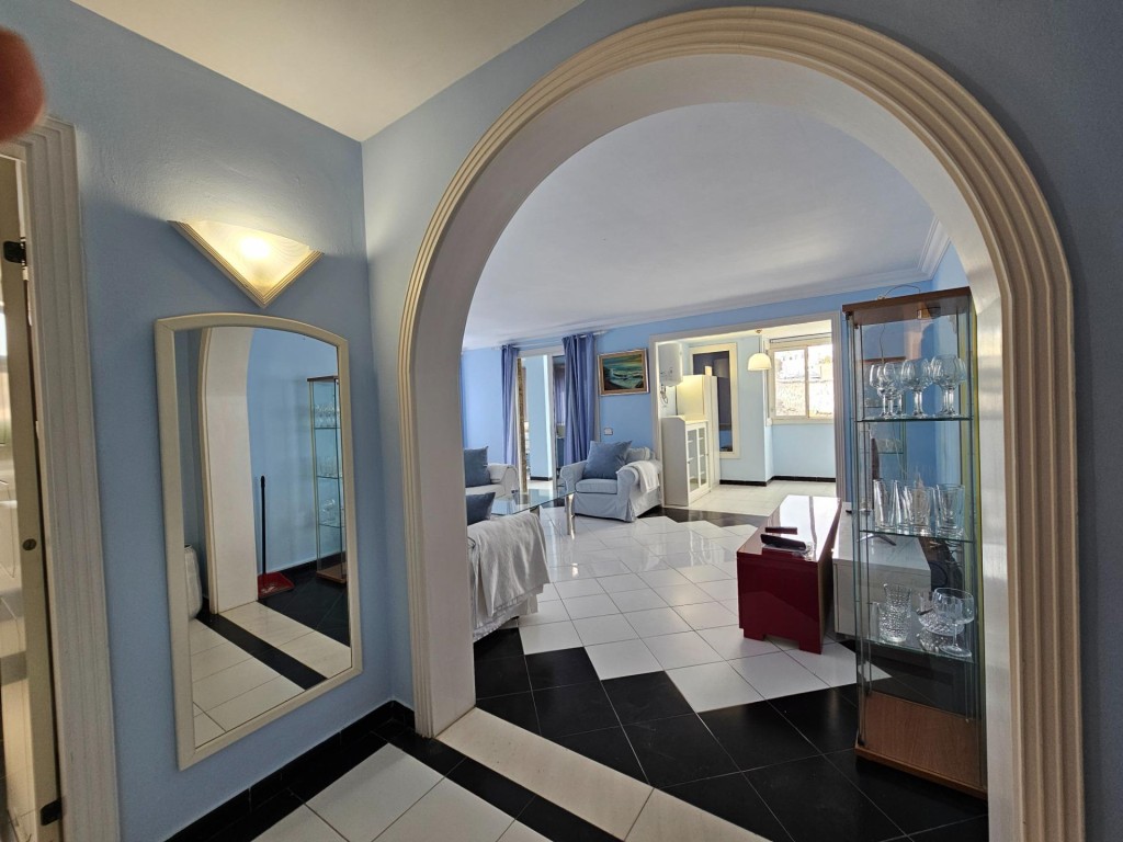 EXCLUSIVA VIVIENDA EN PRIMERA LÍNEA DE MAR EN LA COSTA DE TE - foto 26
