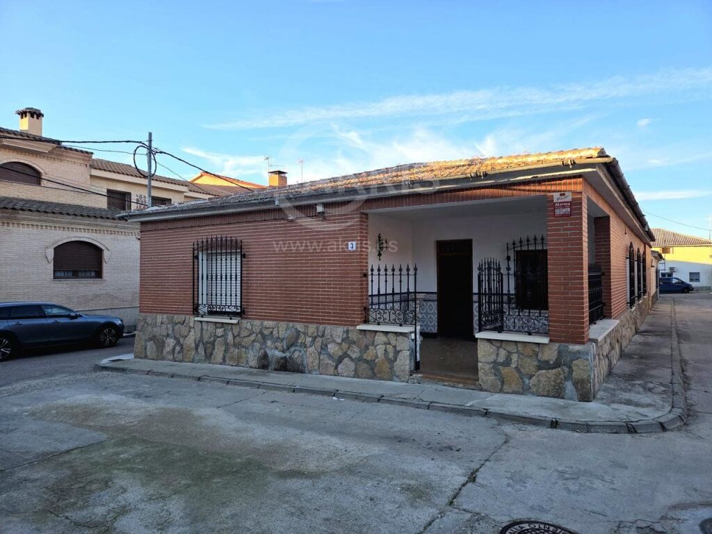 Chalet Independiente en Santa Olalla - foto 2